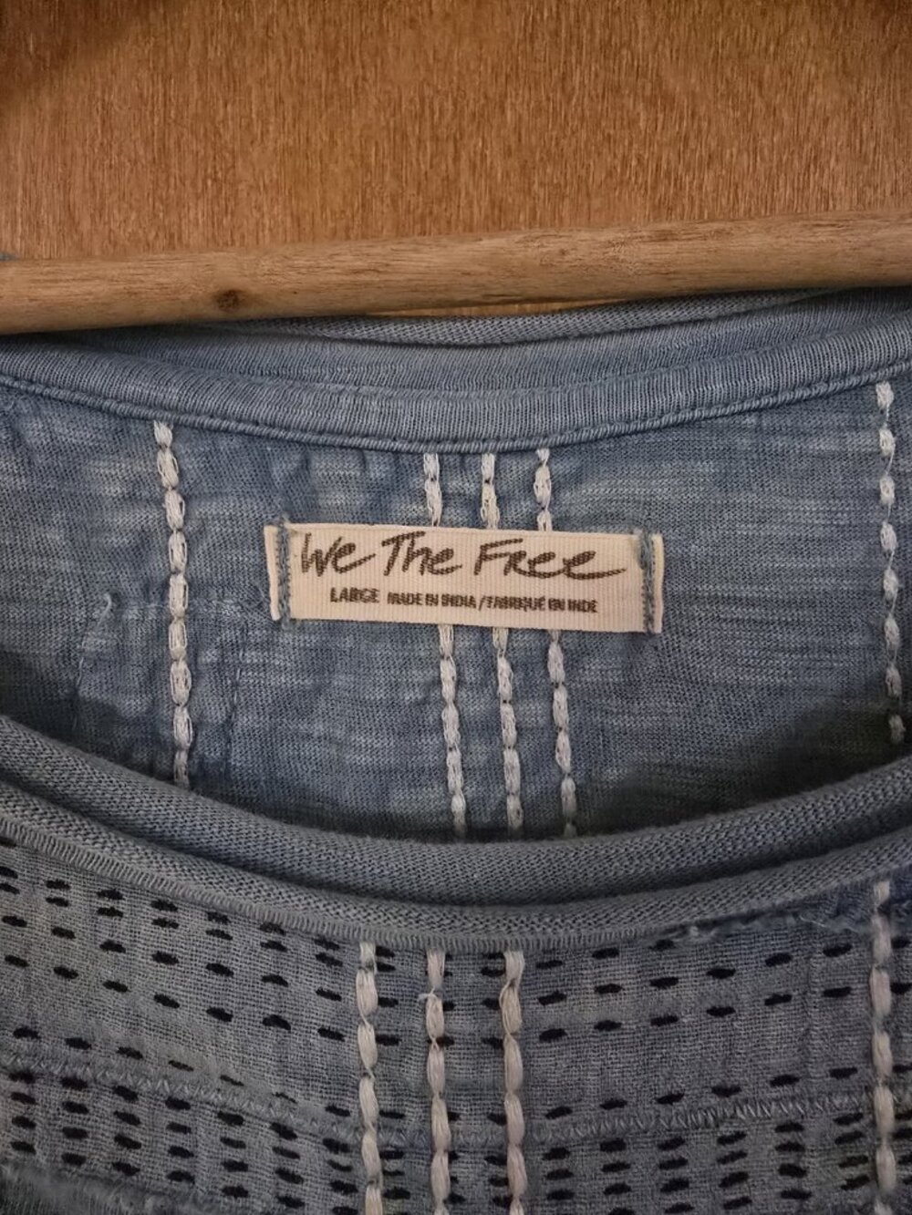 Free People Patch Me Up Tee Women's Large Blue EUC - Picture 5 of 5